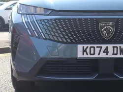 Blue New 2025 Peugeot 3008 Allure SUV | £28,133 (Fair price)