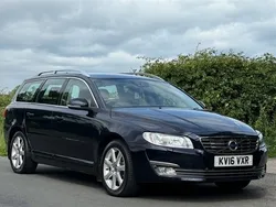 Blue Used 2016 Volvo V70 SE Lux Estate | £11,999 (Fair price)