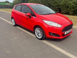 Red Used 2014 Ford Fiesta Zetec Hatchback | £2,995 (Good price)