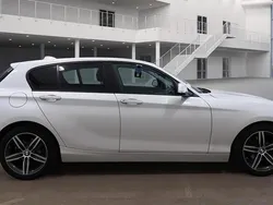 Alpine white Used 2015 BMW 118 Sport Line Hatchback | £10,975 (Fair price)