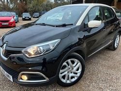 Black/cream Used 2015 Renault Captur Dynamique SUV | £4,199 (Good price)