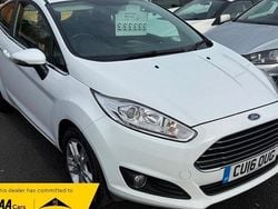 White Used 2016 Ford Fiesta Zetec Hatchback | £4,899 (Good price)