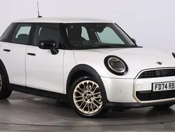 White Used 2025 Mini Cooper S Hatch Hatchback | £27,000 (Fair price)