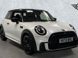 White Used 2023 Mini Cooper Hatch Hatchback | £22,950 (Fair price)