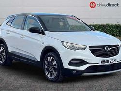 White Used 2018 Vauxhall Grandland X Sport SUV | £9,395 (A bit pricey)