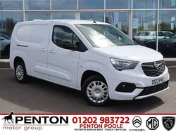 White Used 2023 Vauxhall Combo S MPV | £11,990 (Fair price)