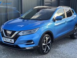 Blue Used 2017 Nissan Qashqai Tekna SUV | £9,195 (Fair price)
