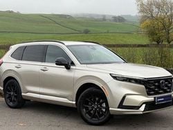 Gold titan Used 2024 Honda CR-V Advance SUV | £38,225 (Fair price)