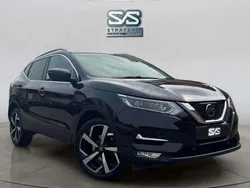 Black Used 2017 Nissan Qashqai Tekna SUV | £9,790 (A bit pricey)