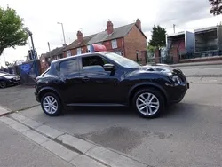 Metallic black Used 2016 Nissan Juke N-Connecta SUV | £4,995 (Fair price)