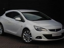 White Used 2012 Vauxhall Astra GTC SRi Coupe | £1,990 (Fair price)