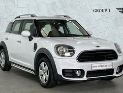 White Used 2018 Mini Cooper Countryman SUV | £13,990 (Fair price)
