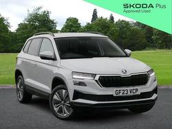 White Used 2023 Skoda Karoq SE Drive SUV | £18,995 (Fair price)