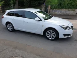 White Used 2013 Vauxhall Insignia SRi Estate | £5,995 (Fair price)