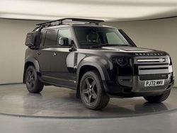 Used 2024 Land Rover Defender SE Dynamic SUV | £56,400 (Good price)