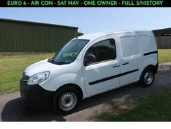 Mineral white Used 2019 Renault Kangoo Business MPV | £8,490 (Fair price)