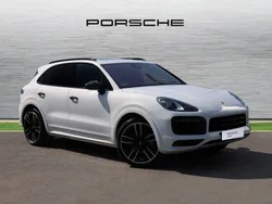 Carrara white metallic Used 2022 Porsche Cayenne SUV | £52,500 (Super price)