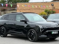 New 2025 Kia EV3 2 SUV | £36,540 (Fair price)