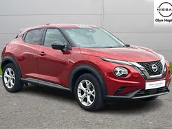 Red Used 2022 Nissan Juke N-Connecta SUV | £16,452 (Fair price)