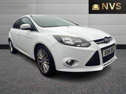 White Used 2014 Ford Focus Zetec Hatchback | £2,795 (Good price)