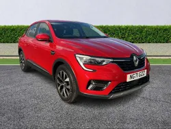 Red Used 2022 Renault Arkana Iconic SUV | £15,499 (Fair price)