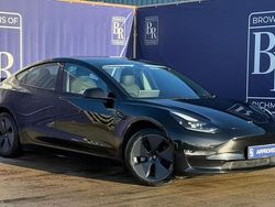 Black Used 2022 Tesla Model 3 Long Range AWD Sedan | £21,499 (Fair price)