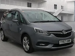 Quantum grey Used 2017 Vauxhall Zafira SRi MPV | £7,975 (Expensive)