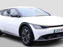 White Used 2022 Kia EV6 Air SUV | £16,333