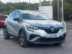 Metallic highland grey Used 2022 Renault Captur R.S. SUV | £16,526 (Fair price)
