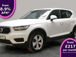 White Used 2020 Volvo XC40 Momentum SUV | £15,417 (Fair price)