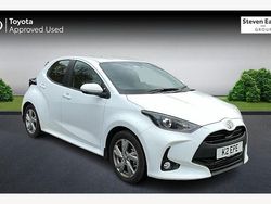 Used 2025 Toyota Yaris Hybrid Hatchback | £22,591 (Fair price)