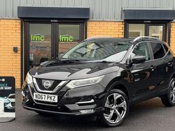 Black Used 2017 Nissan Qashqai Tekna SUV | £10,495 (Fair price)