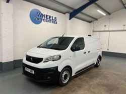 White Used 2022 Peugeot Expert Premium Van | £10,590 (Good price)
