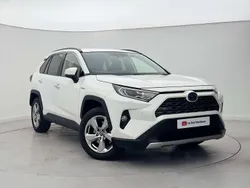 White Used 2019 Toyota RAV4 Hybrid SUV | £21,399 (A bit pricey)