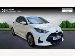 White Used 2023 Toyota Yaris Hybrid Hatchback | £16,586 (Good price)
