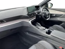 Blue Used 2022 Peugeot 3008 Premium SUV | £20,495 (Fair price)