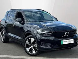 Used 2022 Volvo XC40 Plus SUV | £25,450 (Fair price)