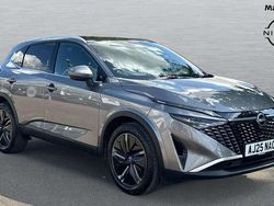 Grey New 2025 Nissan Qashqai Tekna SUV | £30,750