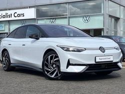 White Used 2025 VW ID.7 Pro Sedan | £41,995 (Fair price)