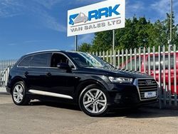 Black Used 2016 Audi Q7 S-Line SUV | £19,190 (Fair price)