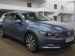 Harvard blue Used 2017 VW Passat Business Estate | £9,475 (Fair price)