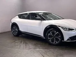 White Used 2022 Kia EV6 2 SUV | £20,999 (Good price)