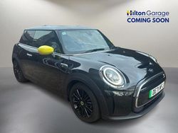Black Used 2021 Mini Cooper SE Hatch Hatchback | £15,700 (Expensive)