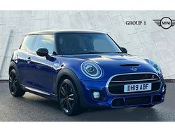 Blue Used 2019 Mini Cooper S Hatch Hatchback | £15,475 (Fair price)