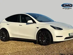 White Used 2022 Tesla Model Y Performance SUV | £34,995 (Fair price)