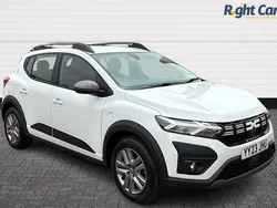 Glacier white Used 2023 Dacia Sandero Expression Hatchback | £12,999 (Fair price)
