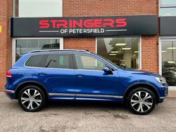 Blue Used 2016 VW Touareg R-line SUV | £18,404 (Good price)