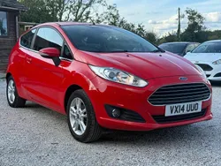 Red Used 2014 Ford Fiesta Zetec Hatchback | £4,990 (Fair price)