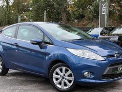Blue Used 2009 Ford Fiesta Zetec Hatchback | £4,495 (Expensive)