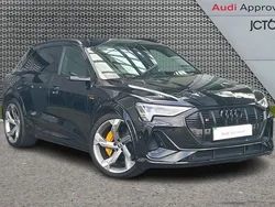 Black Used 2023 Audi e-tron Advanced SUV | £39,616 (Good price)